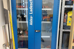 schrank01.jpg